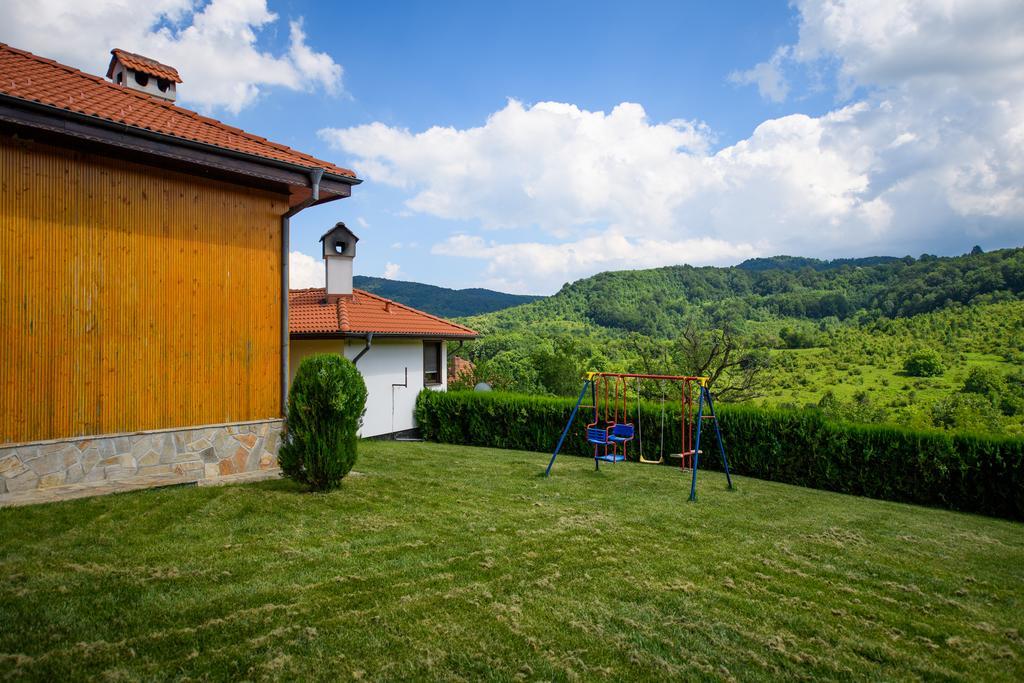 Sinabovite Houses Badevtsi Exterior photo